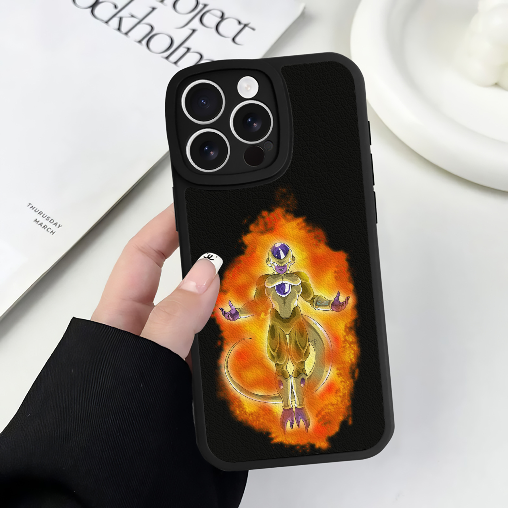 （画像用） ドラゴンボール フリーザ DRAGON BALL Frieza 【iPhone 16シリーズ対応】シリコンスマホケース（レザー調） 材質：シリコン
